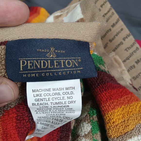 Pendleton Home Collection 70"x42"SERAPE SOUTHWESTERN TRIBAL 100% COTTON TOWEL - Picture 3 of 5